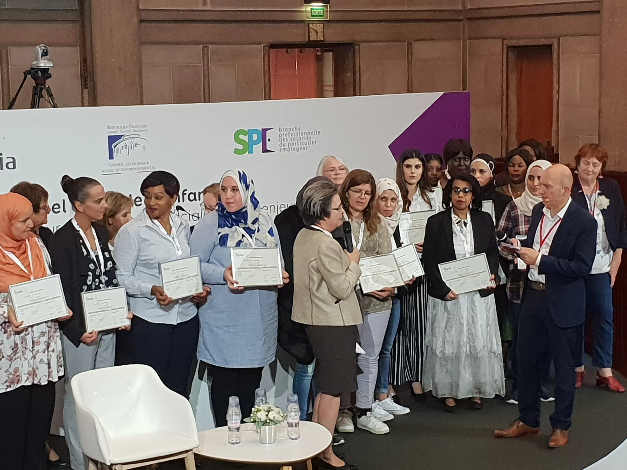 ACI-AMGE_remise-diplôme-CESE-1.webp